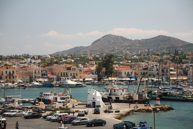 Aegina Island - Approach to the port of Aegina 